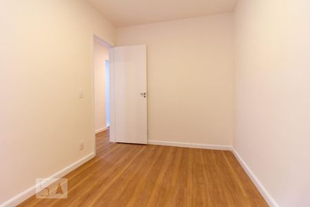 Quarto 1  de apartamento para alugar com 2 quartos, 45m² em São Pedro, Osasco