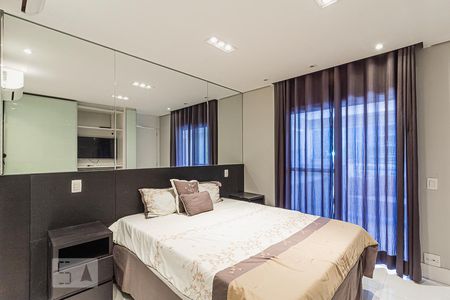 Suíte de apartamento à venda com 1 quarto, 54m² em Vila Nova Conceição, São Paulo