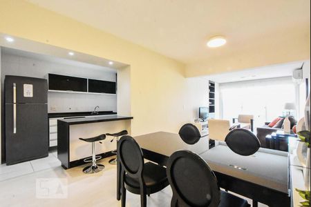 Apartamento para alugar com 98m², 2 quartos e 2 vagasSala