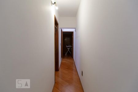 Corredor de casa à venda com 3 quartos, 299m² em Vila Aricanduva, São Paulo