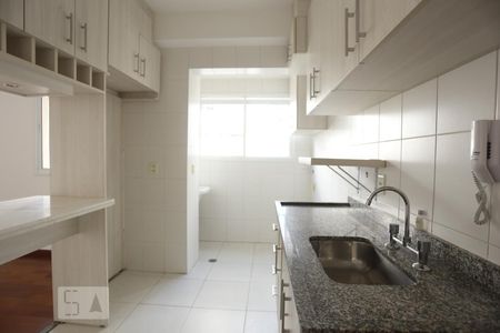 Cozinha de apartamento para alugar com 2 quartos, 50m² em Consolação, São Paulo