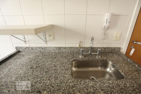 Cozinha de apartamento para alugar com 2 quartos, 50m² em Consolação, São Paulo