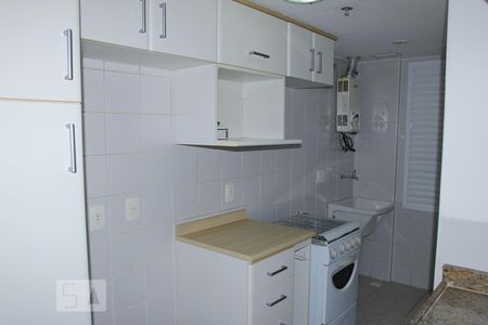 Cozinha de apartamento para alugar com 1 quarto, 40m² em Botafogo, Rio de Janeiro