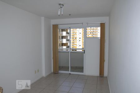 Sala de apartamento para alugar com 1 quarto, 40m² em Botafogo, Rio de Janeiro