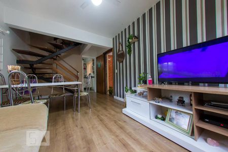 Casa à venda com 3 quartos, 166m² em Medianeira, Porto Alegre