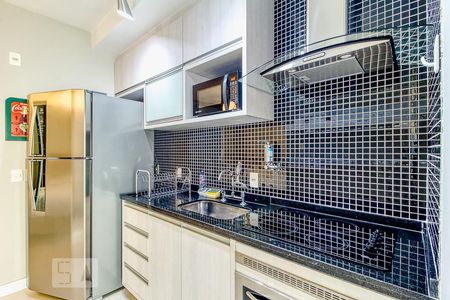 Cozinha de kitnet/studio para alugar com 1 quarto, 37m² em Indianópolis, São Paulo