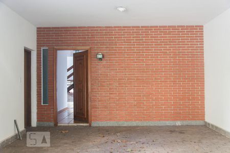 Entrada / Garagem de casa para alugar com 4 quartos, 250m² em Vila Andrade, São Paulo