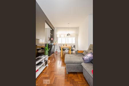 Sala de apartamento para alugar com 2 quartos, 80m² em Santa Lúcia, Belo Horizonte