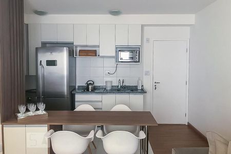 Cozinha de apartamento para alugar com 1 quarto, 47m² em Botafogo, Campinas