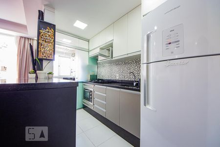 Cozinha  de apartamento à venda com 2 quartos, 60m² em Jardim Carvalho, Porto Alegre