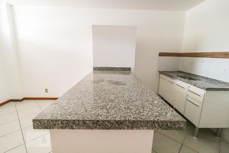 Sala/Cozinha de apartamento para alugar com 2 quartos, 50m² em Curicica, Rio de Janeiro