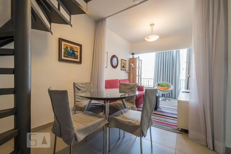 Apartamento à venda com 128m², 4 quartos e 1 vagaSala