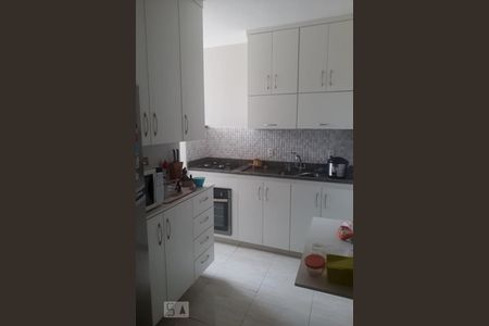 Cozinha de apartamento à venda com 3 quartos, 76m² em Jardim García, Campinas