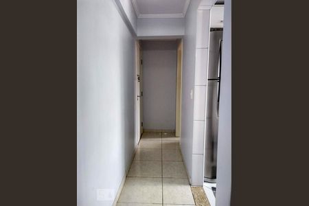 Corredor de apartamento à venda com 3 quartos, 62m² em Vila Ivone, São Paulo