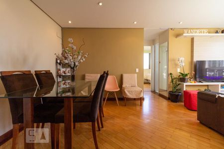 Sala de apartamento à venda com 2 quartos, 56m² em Jardim Ester, São Paulo