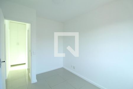 Quarto 1 de apartamento para alugar com 2 quartos, 59m² em Pechincha, Rio de Janeiro