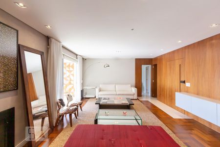 Sala de estar de apartamento para alugar com 4 quartos, 248m² em Vila Suzana, São Paulo