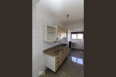 Cozinha de apartamento para alugar com 3 quartos, 70m² em Cidade Mãe do Céu, São Paulo