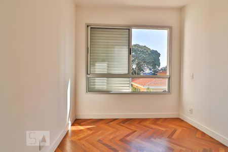 Quarto 2 de apartamento para alugar com 2 quartos, 65m² em Sumaré, São Paulo