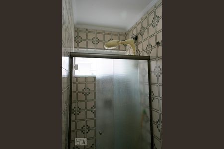 Casa à venda com 340m², 5 quartos e 6 vagas Casa à venda com 340m², 5 quartos e 6 vagasBANHEIRO SERVIÇO