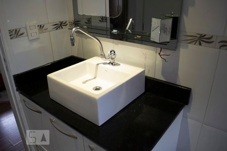 Casa à venda com 340m², 5 quartos e 6 vagas Casa à venda com 340m², 5 quartos e 6 vagasBANHEIRO QUARTO 5