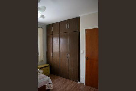 Casa à venda com 340m², 5 quartos e 6 vagas Casa à venda com 340m², 5 quartos e 6 vagasQUARTO 5