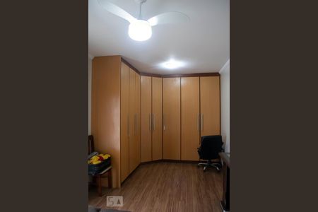 Casa à venda com 340m², 5 quartos e 6 vagas Casa à venda com 340m², 5 quartos e 6 vagasQUARTO 2 SUITE