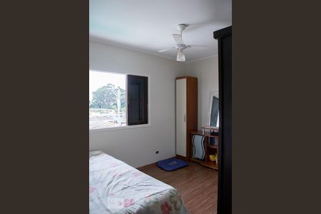 Casa à venda com 340m², 5 quartos e 6 vagas Casa à venda com 340m², 5 quartos e 6 vagasQUARTO 4