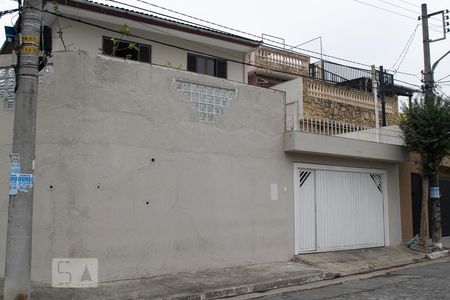 Casa à venda com 340m², 5 quartos e 6 vagas Casa à venda com 340m², 5 quartos e 6 vagasFACHADA
