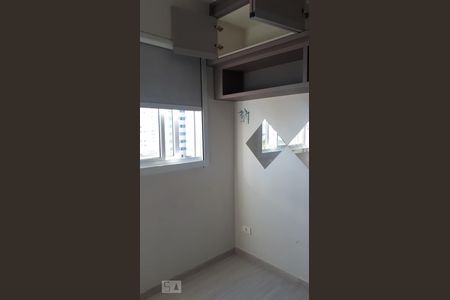 Quarto  de apartamento para alugar com 1 quarto, 28m² em Lindóia, Curitiba