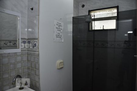 Banheiro de apartamento à venda com 1 quarto, 32m² em Jacarepaguá, Rio de Janeiro