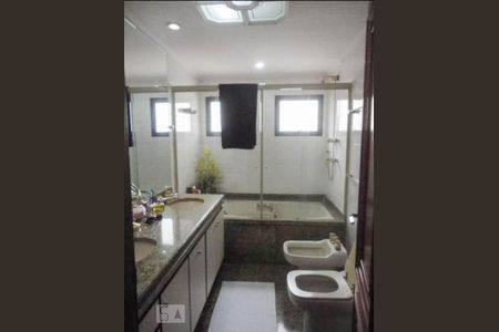 Banheiro de apartamento à venda com 4 quartos, 188m² em Vila Santo Estevão, São Paulo
