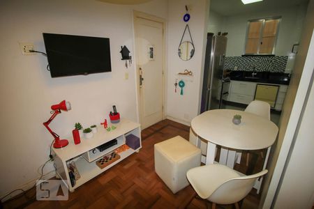 Sala de apartamento para alugar com 1 quarto, 42m² em Botafogo, Rio de Janeiro