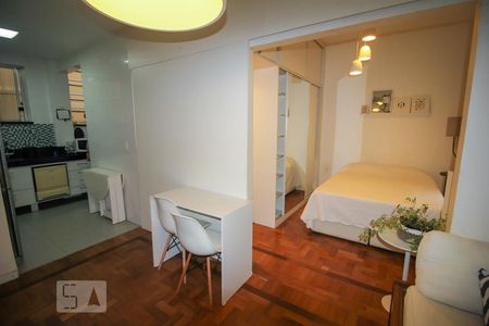 Sala de apartamento para alugar com 1 quarto, 42m² em Botafogo, Rio de Janeiro