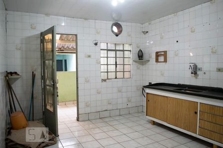 COZINHA de casa à venda com 2 quartos, 240m² em Parque Peruche, São Paulo