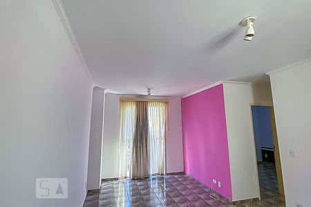 Sala de apartamento para alugar com 1 quarto, 54m² em Centro, Campinas