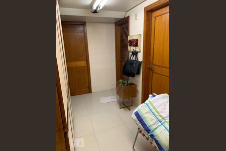 Entrada de apartamento à venda com 5 quartos, 314m² em Centro, Novo Hamburgo