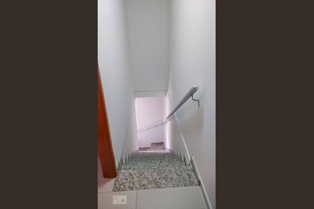 Escada de casa de condomínio à venda com 2 quartos, 59m² em Vila Constança, São Paulo