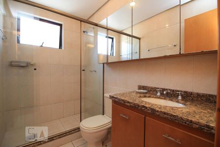 Banheiro Dormitorio 1  de apartamento para alugar com 2 quartos, 87m² em Petrópolis, Porto Alegre