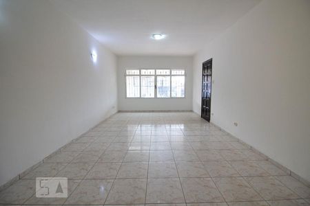 Casa para alugar com 4 quartos, 250m² em Jardim Japão, São Paulo