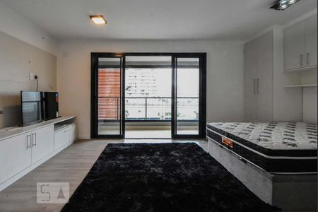 Sala e Cozinha  de kitnet/studio para alugar com 1 quarto, 38m² em Campo Belo, São Paulo