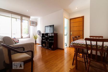 Sala de apartamento para alugar com 2 quartos, 60m² em Recreio dos Bandeirantes, Rio de Janeiro