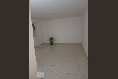 Sala/Quarto de casa para alugar com 1 quarto, 28m² em Parque da Lapa, São Paulo