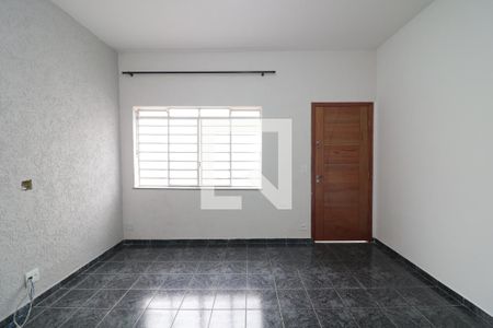 Sala  de casa à venda com 4 quartos, 180m² em Vila Cláudia, São Paulo