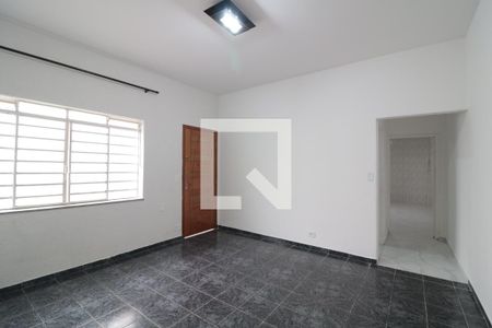 Sala  de casa à venda com 4 quartos, 180m² em Vila Cláudia, São Paulo