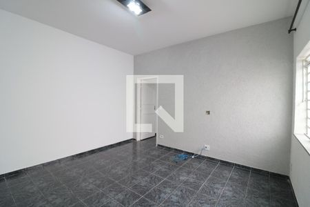 Sala  de casa à venda com 4 quartos, 180m² em Vila Cláudia, São Paulo