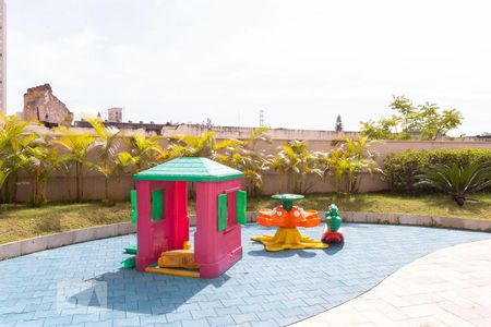 Playground  de apartamento à venda com 2 quartos, 68m² em Maranhão, São Paulo