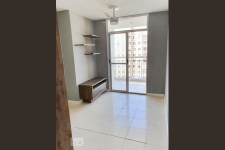 Sala de apartamento para alugar com 2 quartos, 50m² em Anil, Rio de Janeiro