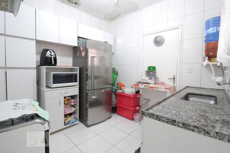 Cozinha de apartamento para alugar com 1 quarto, 62m² em Vila São Vicente, São Paulo