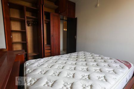 Quarto 1 de apartamento para alugar com 2 quartos, 80m² em Parque São Jorge, São Paulo